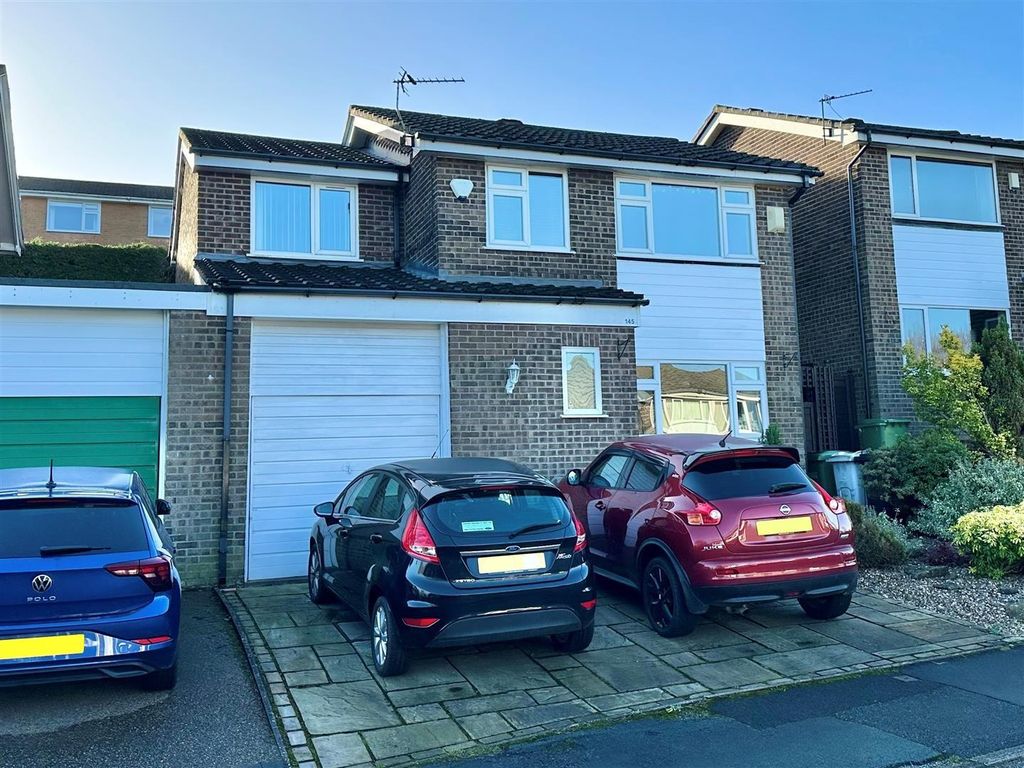 4 bed detached house for saleChantry Road, Disley, Stockport SK12