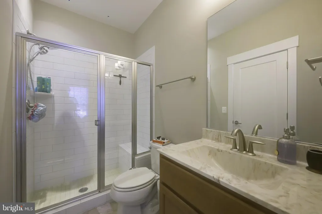 719 Parkside Place NE, Washington, DC 20019 photo 5