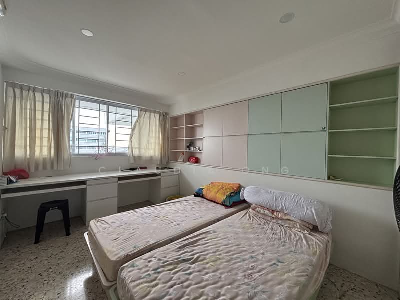 652 Hougang Avenue 8 photo 2