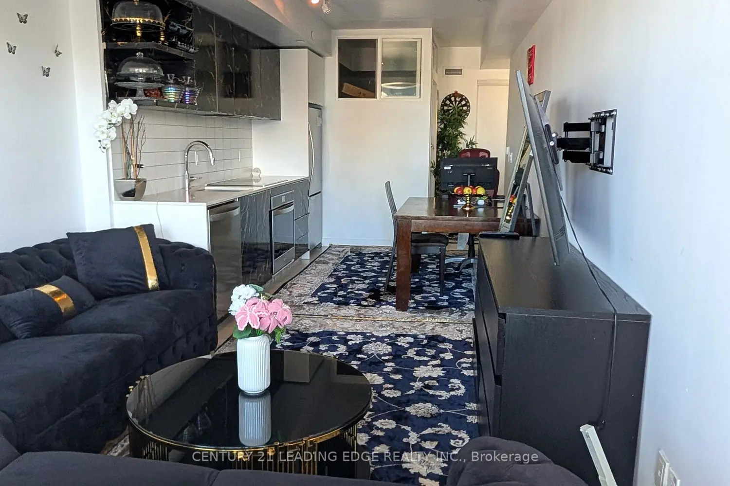 6 Sonic Way 605 photo 3