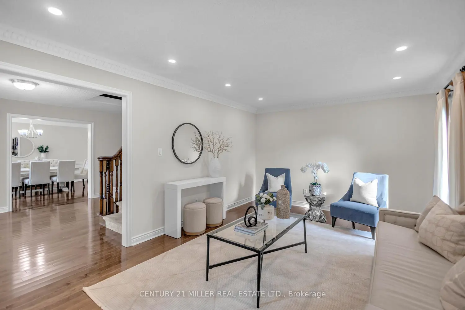 1398 Winterberry Drive photo 3