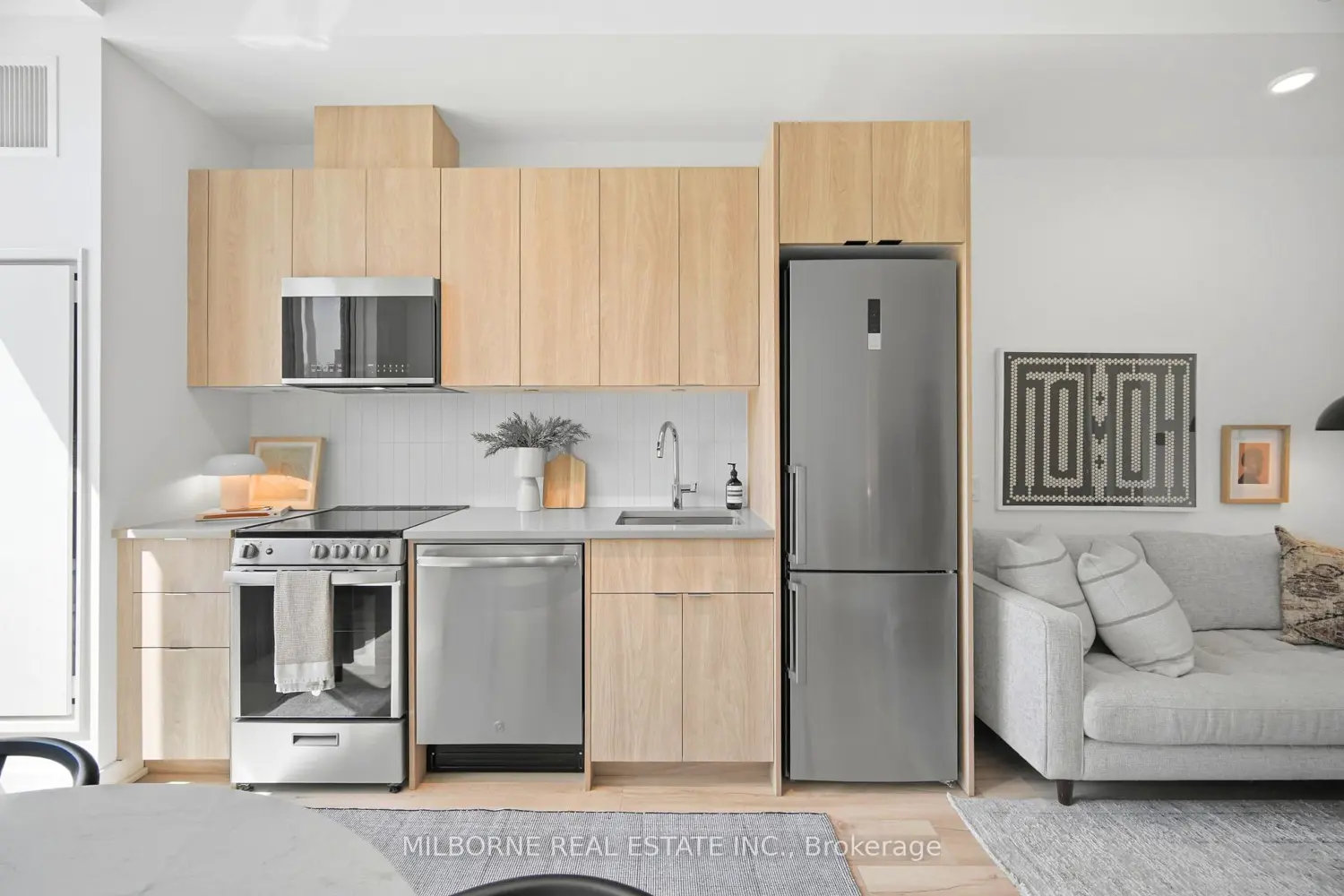 1660 Bloor Street 207 photo 4