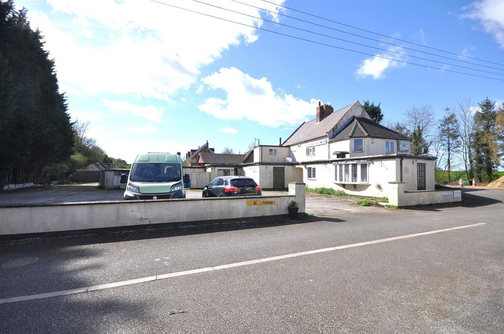 Land for saleWaterside, Thorne, Doncaster DN8
