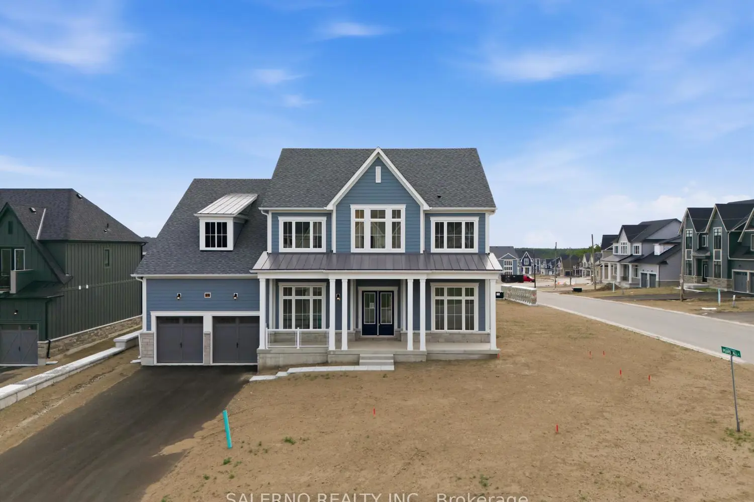 12 Pinetree Drive photo 2