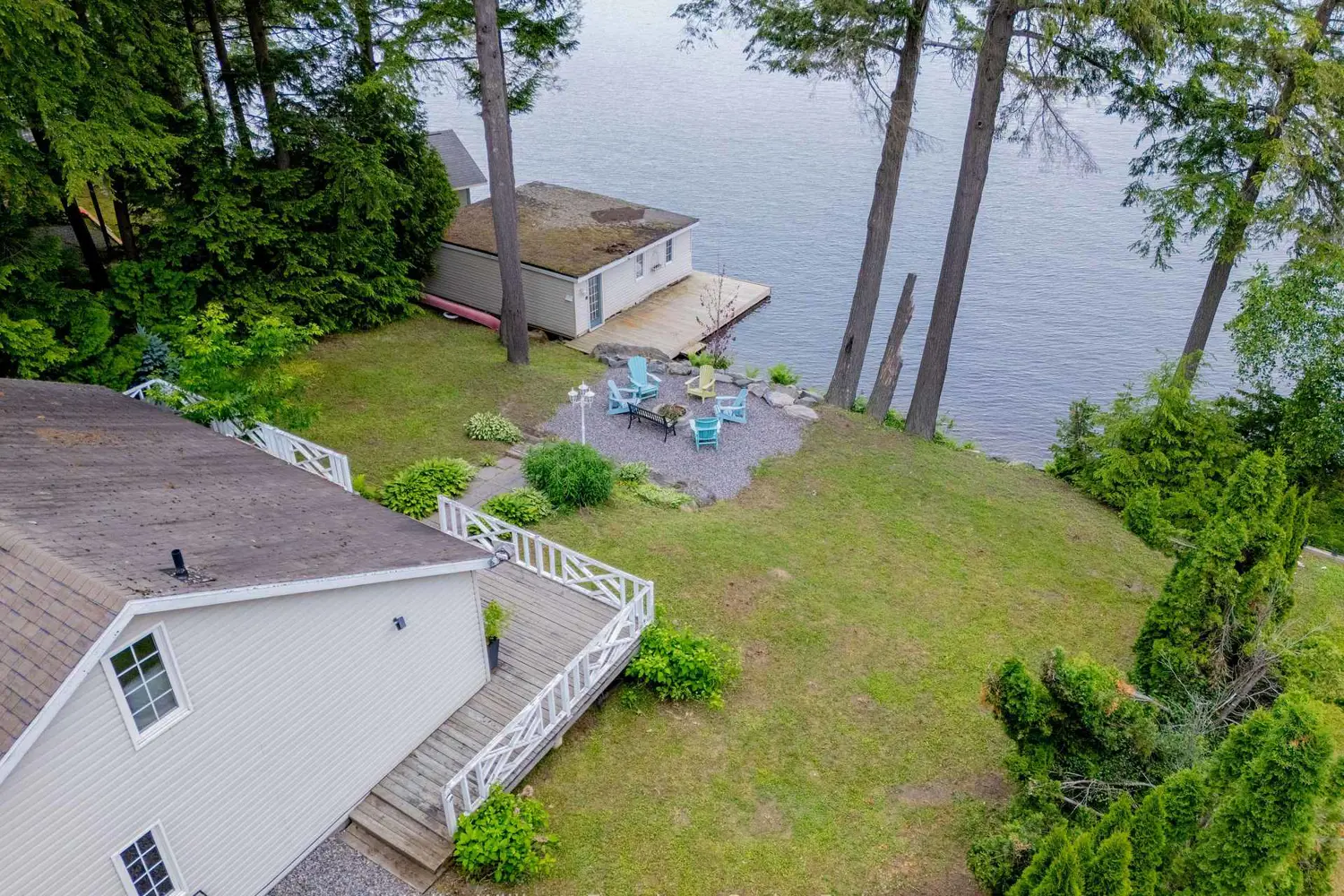 1018 Georgina Way 2 photo 2