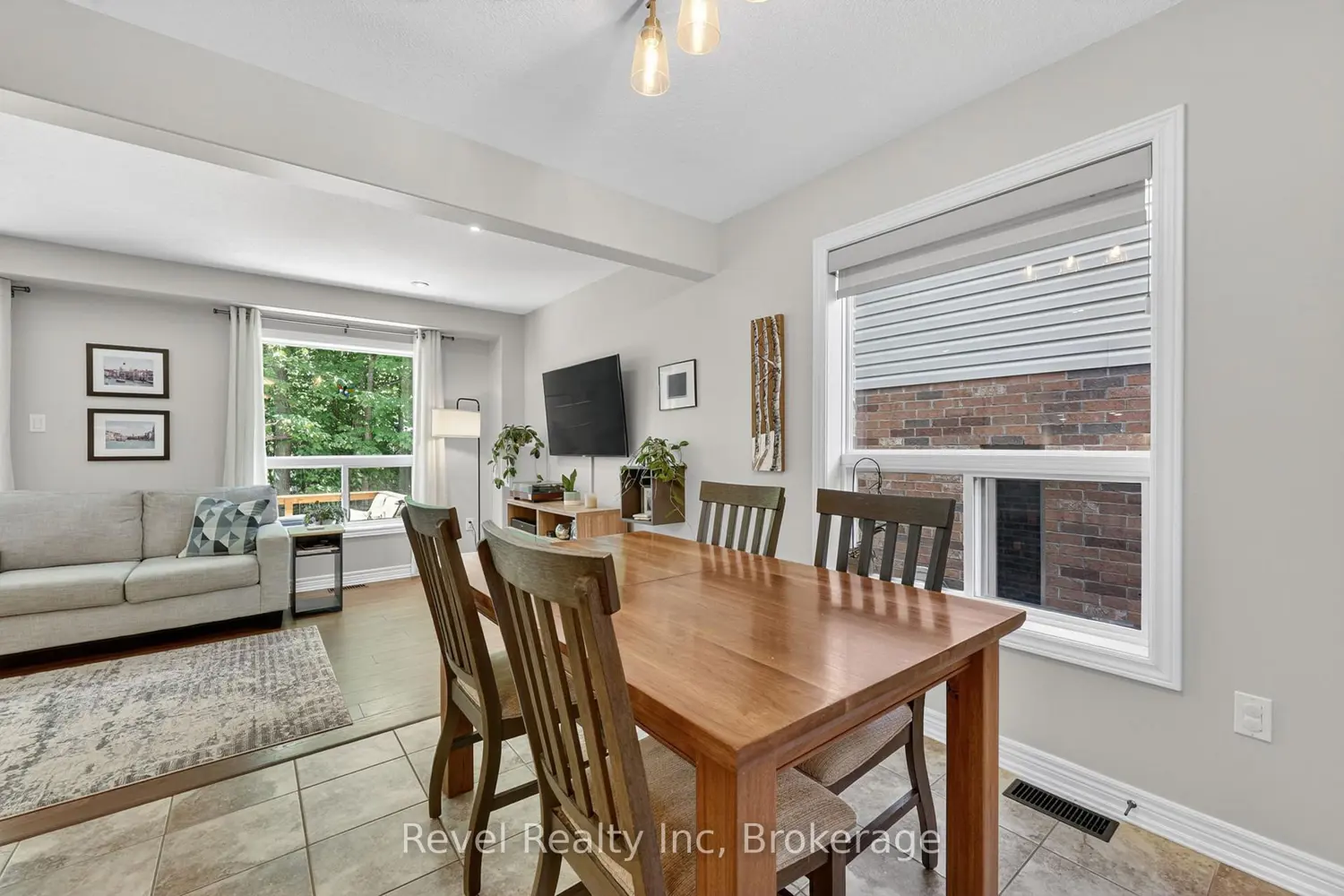 1038 Cook Drive photo 4
