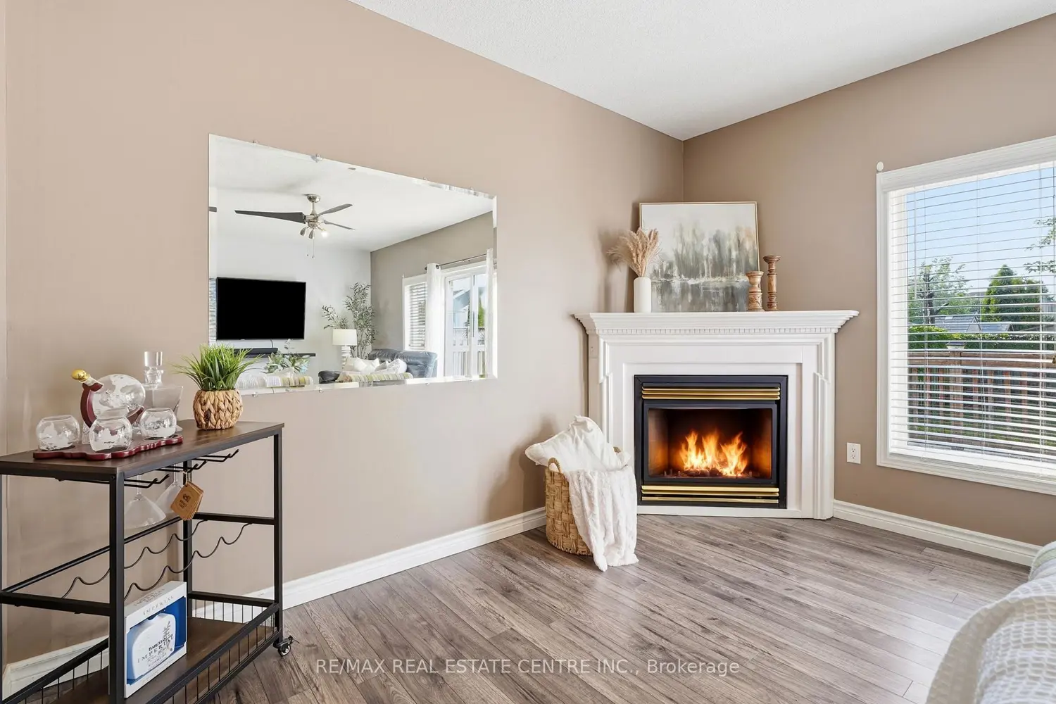 128 Houghton Street photo 5