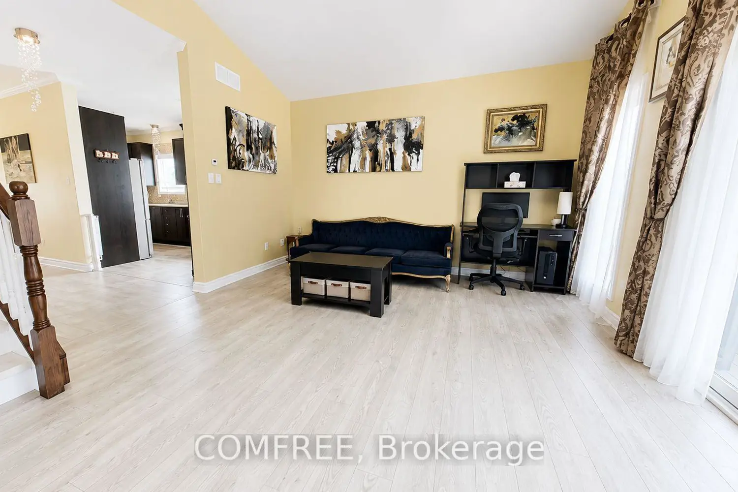 459 Moffatt Street photo 4