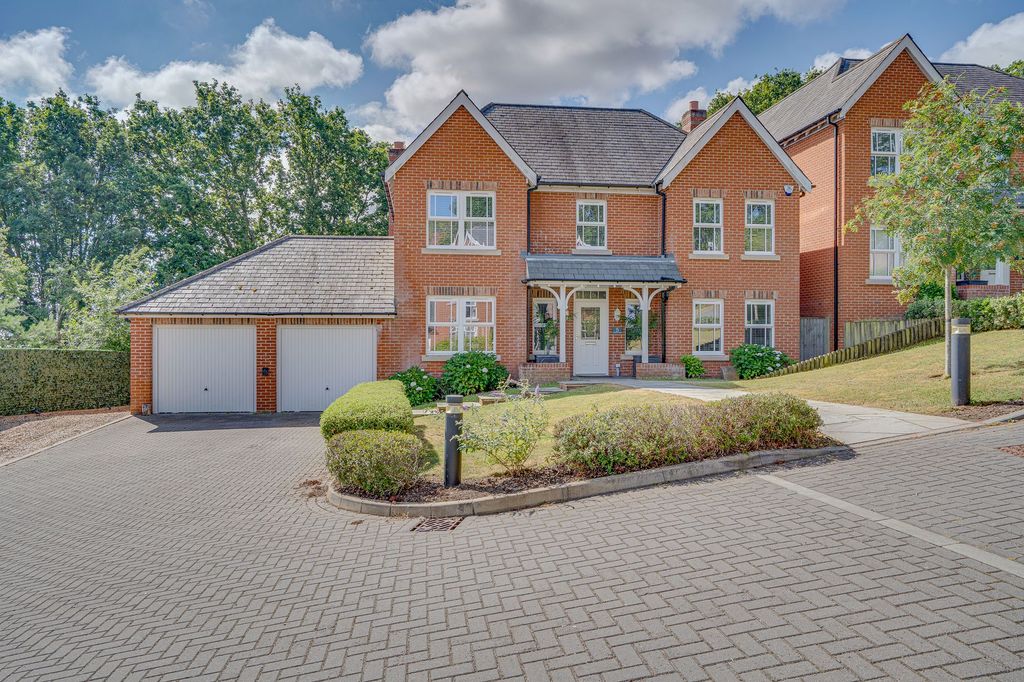 5 bed detached house for saleTelegraph Heights, West End SO30
