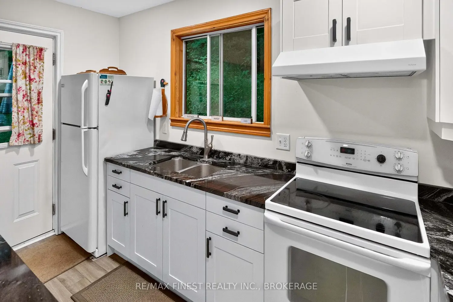 1218 Richmond Lane photo 4