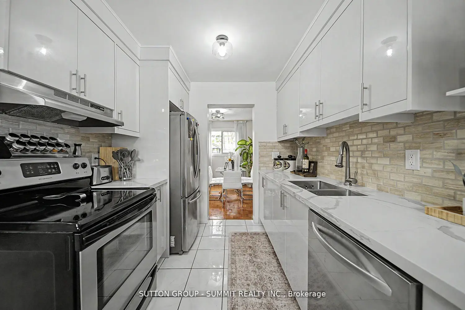45 Hansen Road 61 photo 4