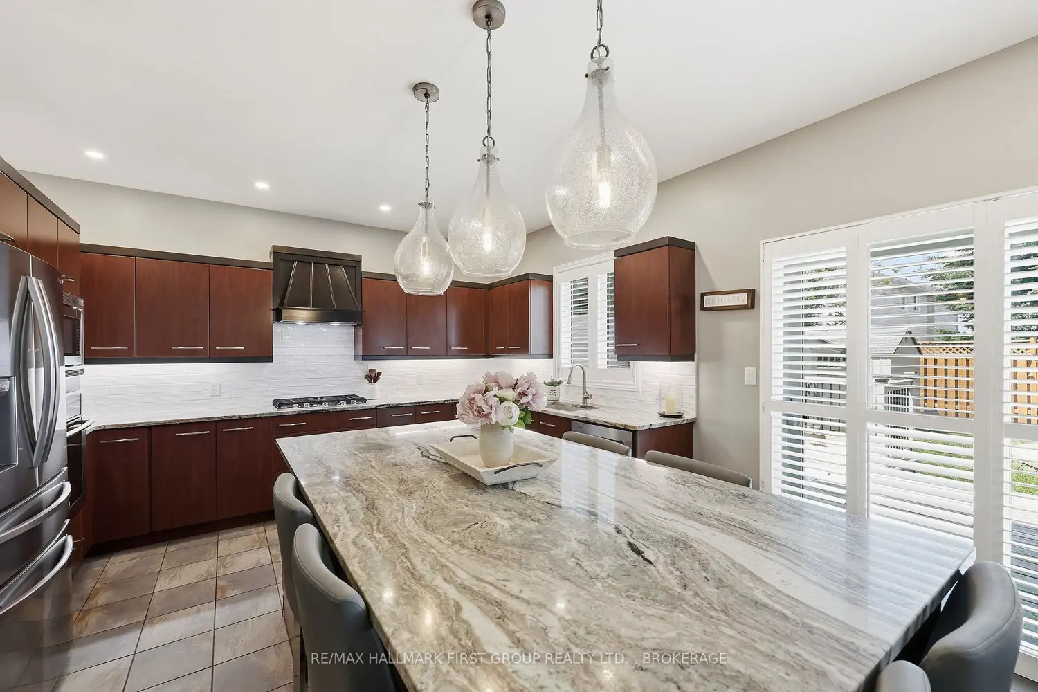 393 Cavendish Crescent