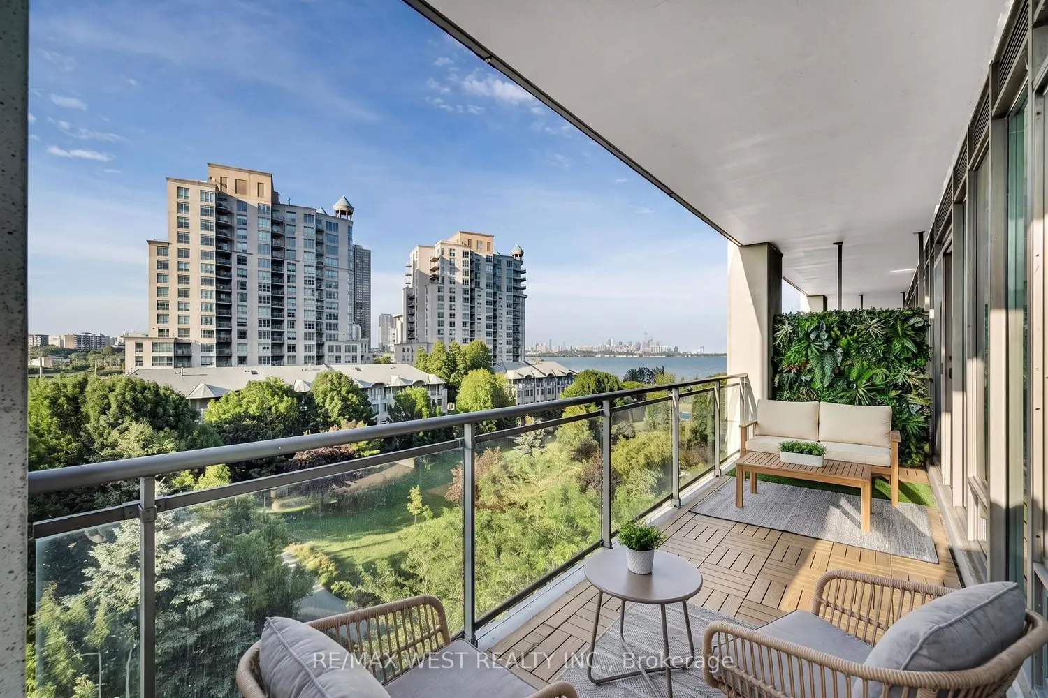 2119 Lake Shore Boulevard 604
