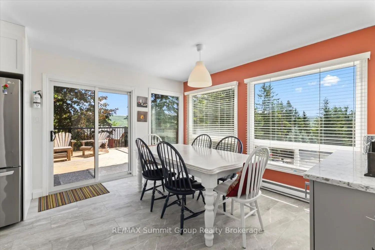 123 Amik Court photo 3