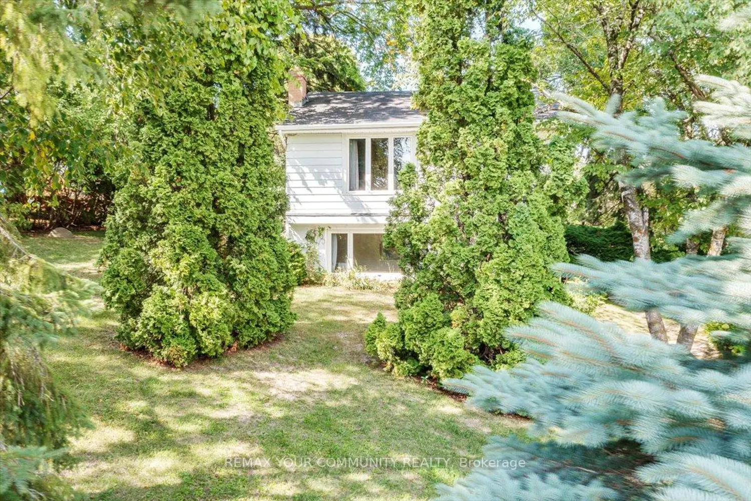 258 Lakeview Boulevard photo 2