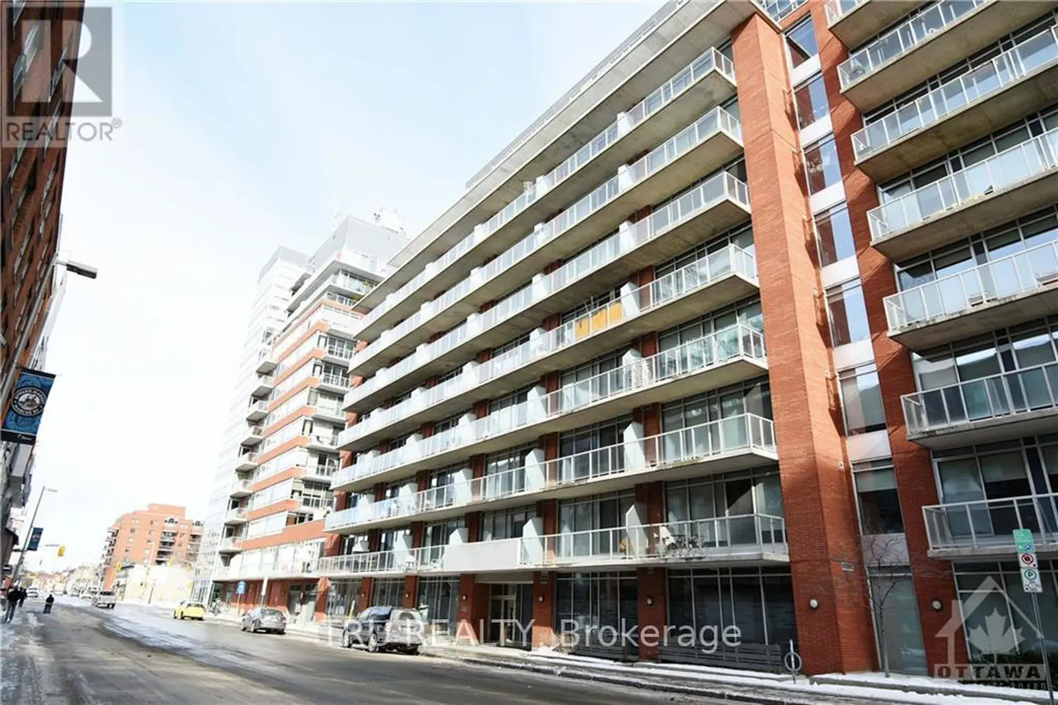 383 Cumberland Street 412