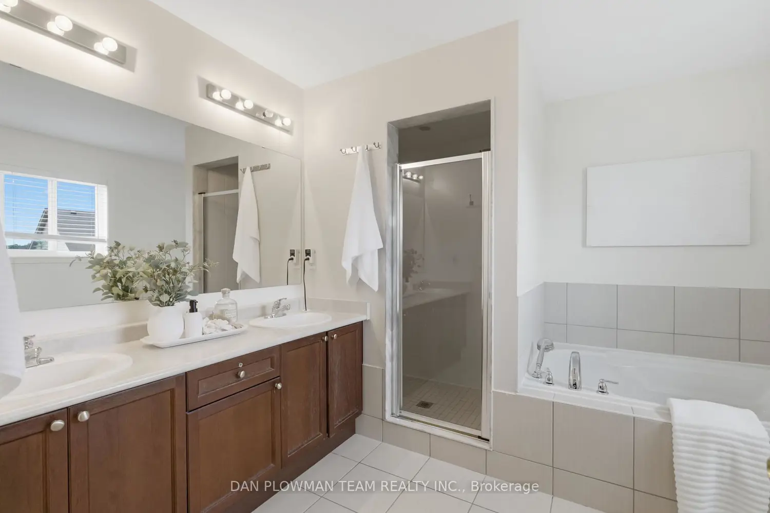 2243 Pilgrim Square photo 5