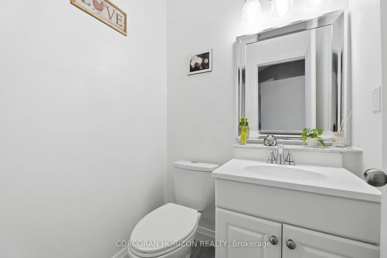 350 Saginaw Parkway photo 5