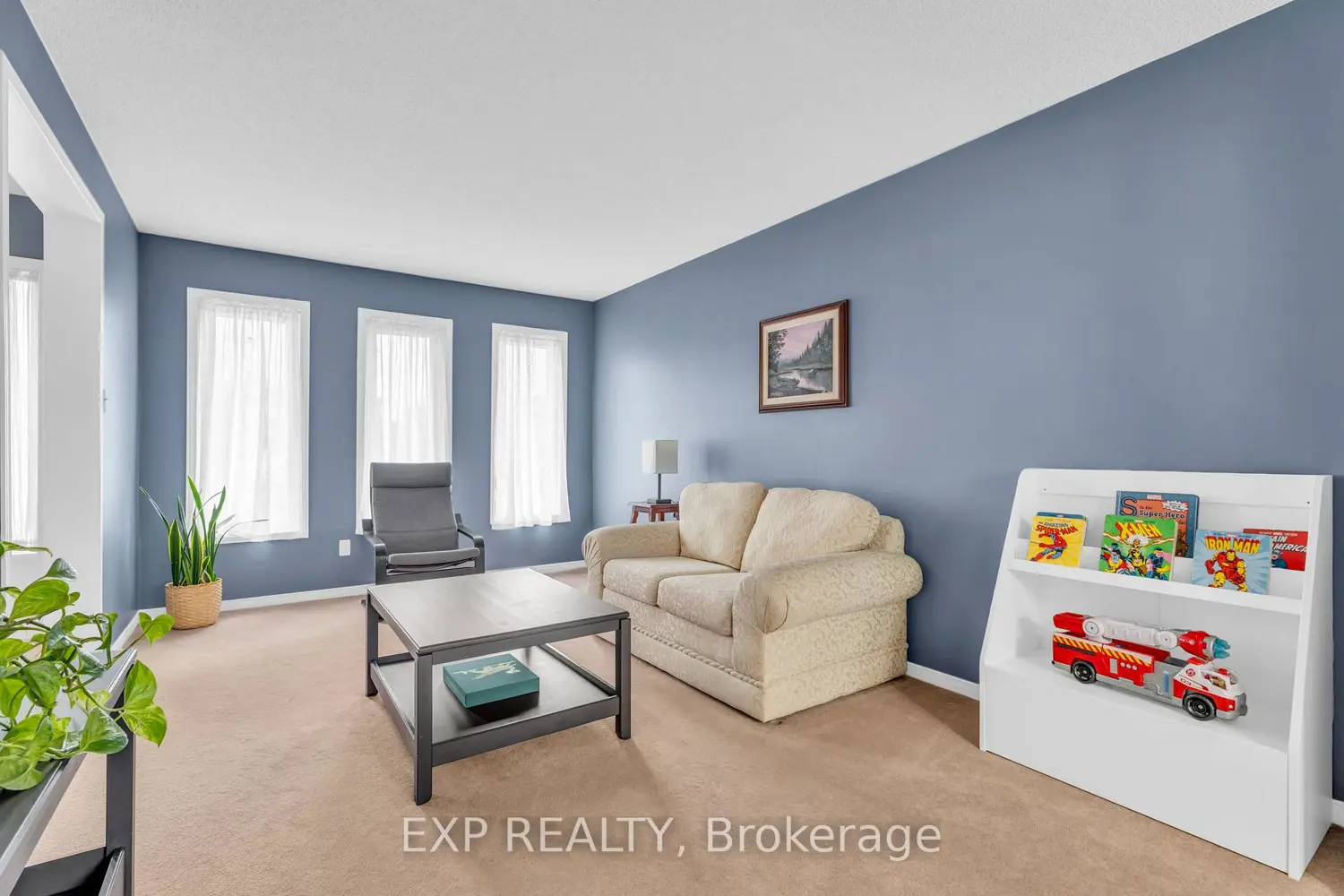 22 Bristol Avenue photo 4