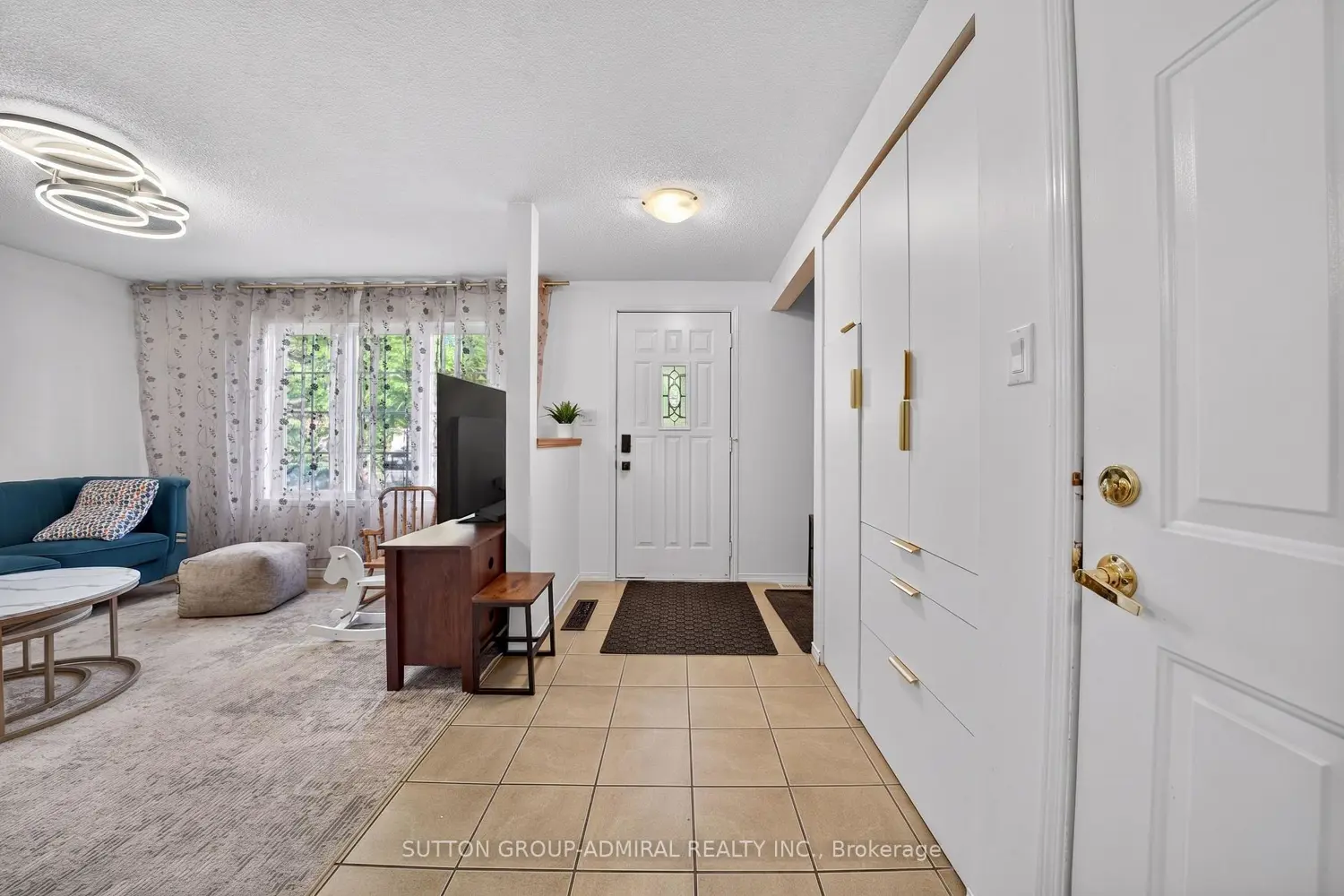 41 Whitehorn Crescent photo 3