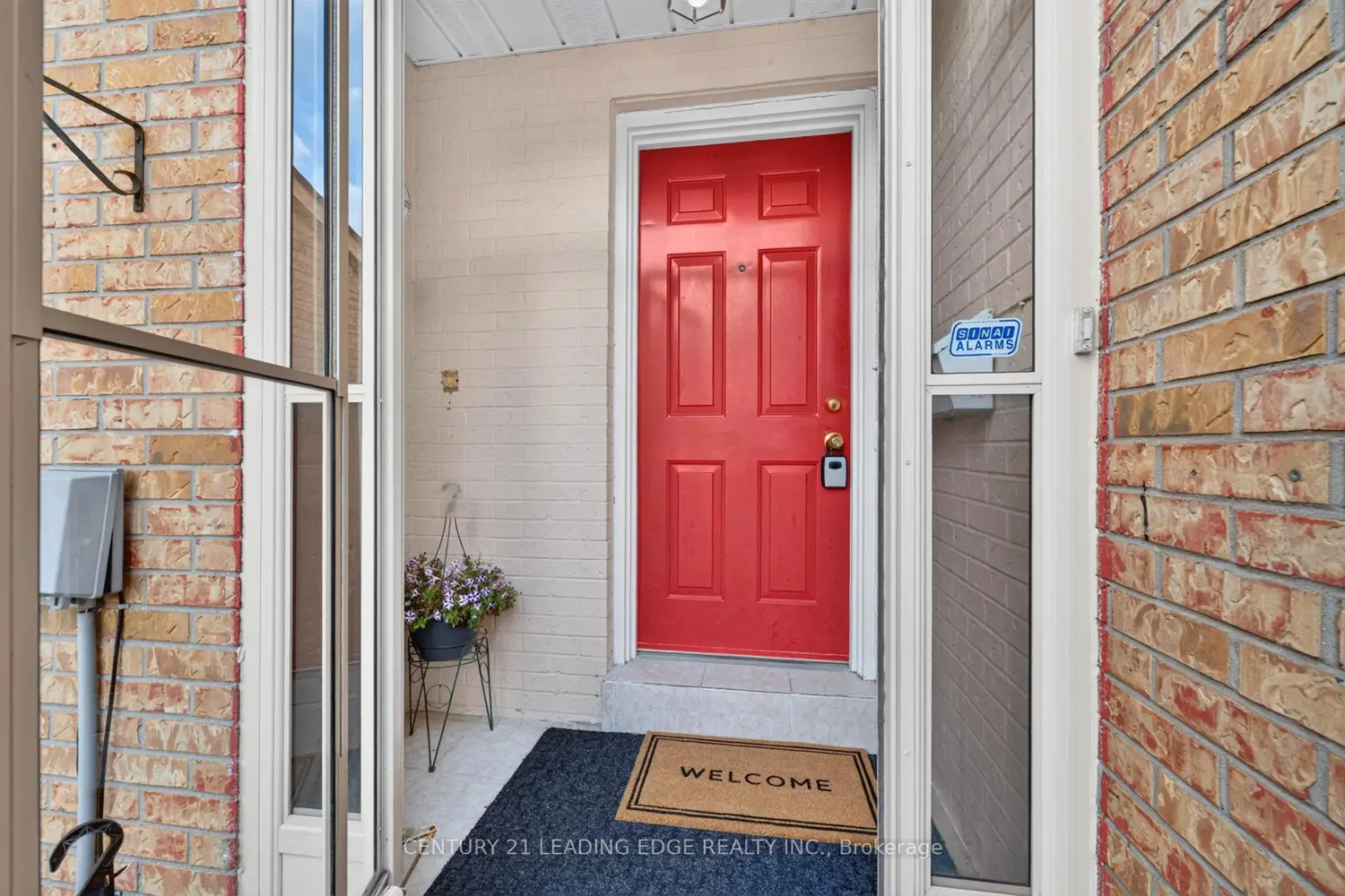 58 Valdor Drive photo 2