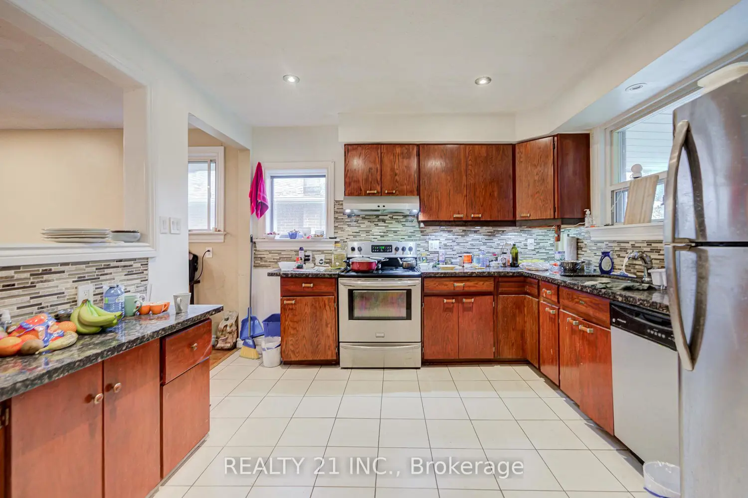 44 Sundance Crescent photo 2