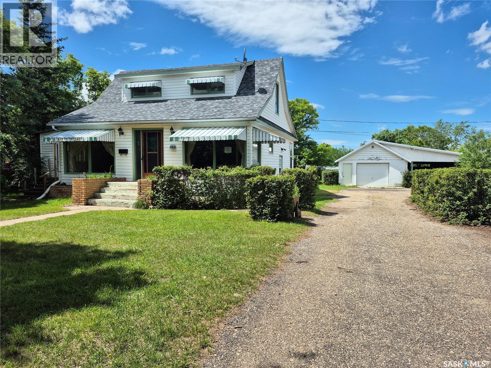 181 2nd STREET W