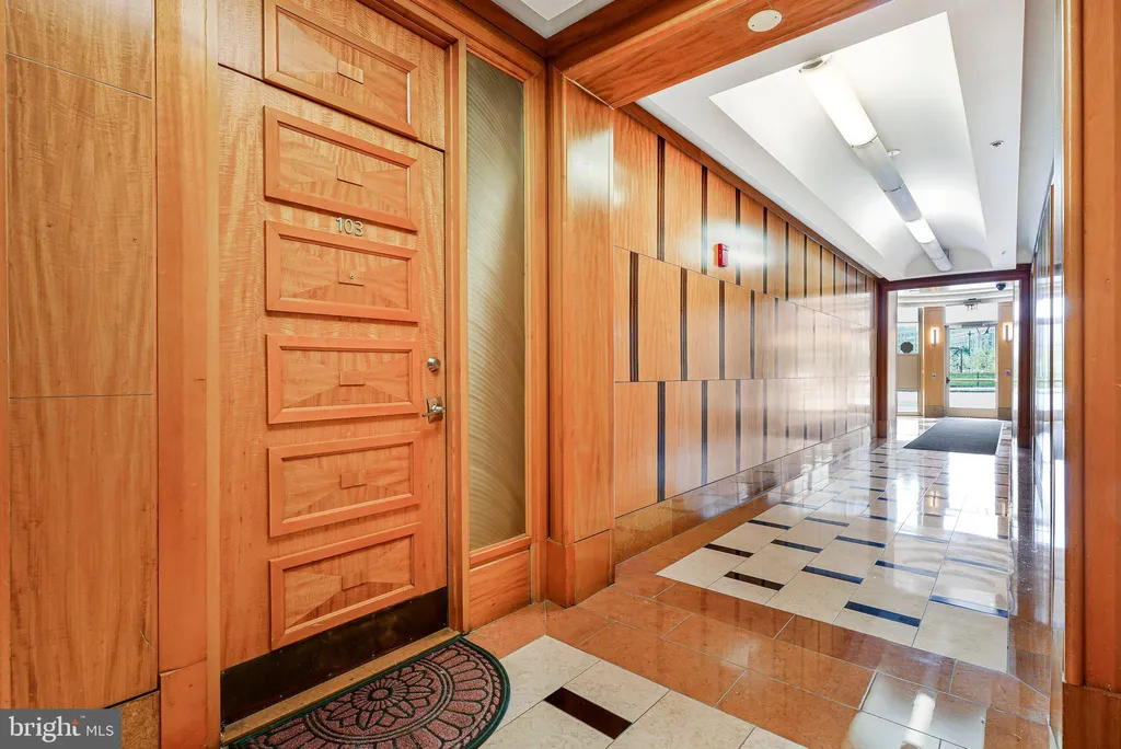 301 Massachusetts Avenue NW Unit 103, Washington, DC 20001