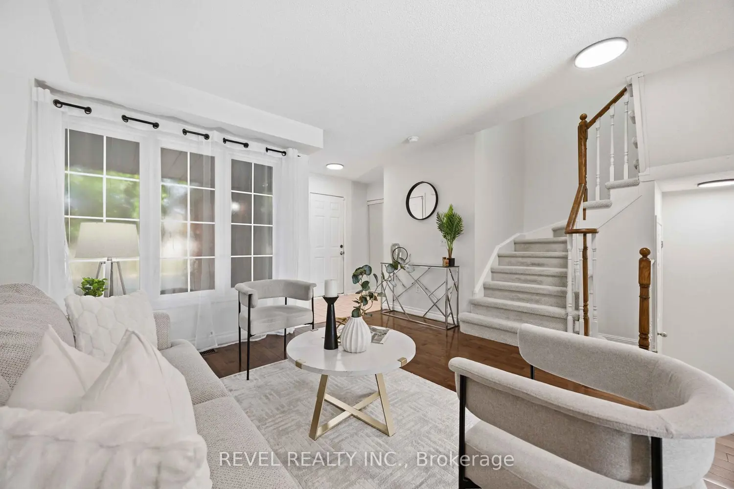 56 Greengrove Way photo 2
