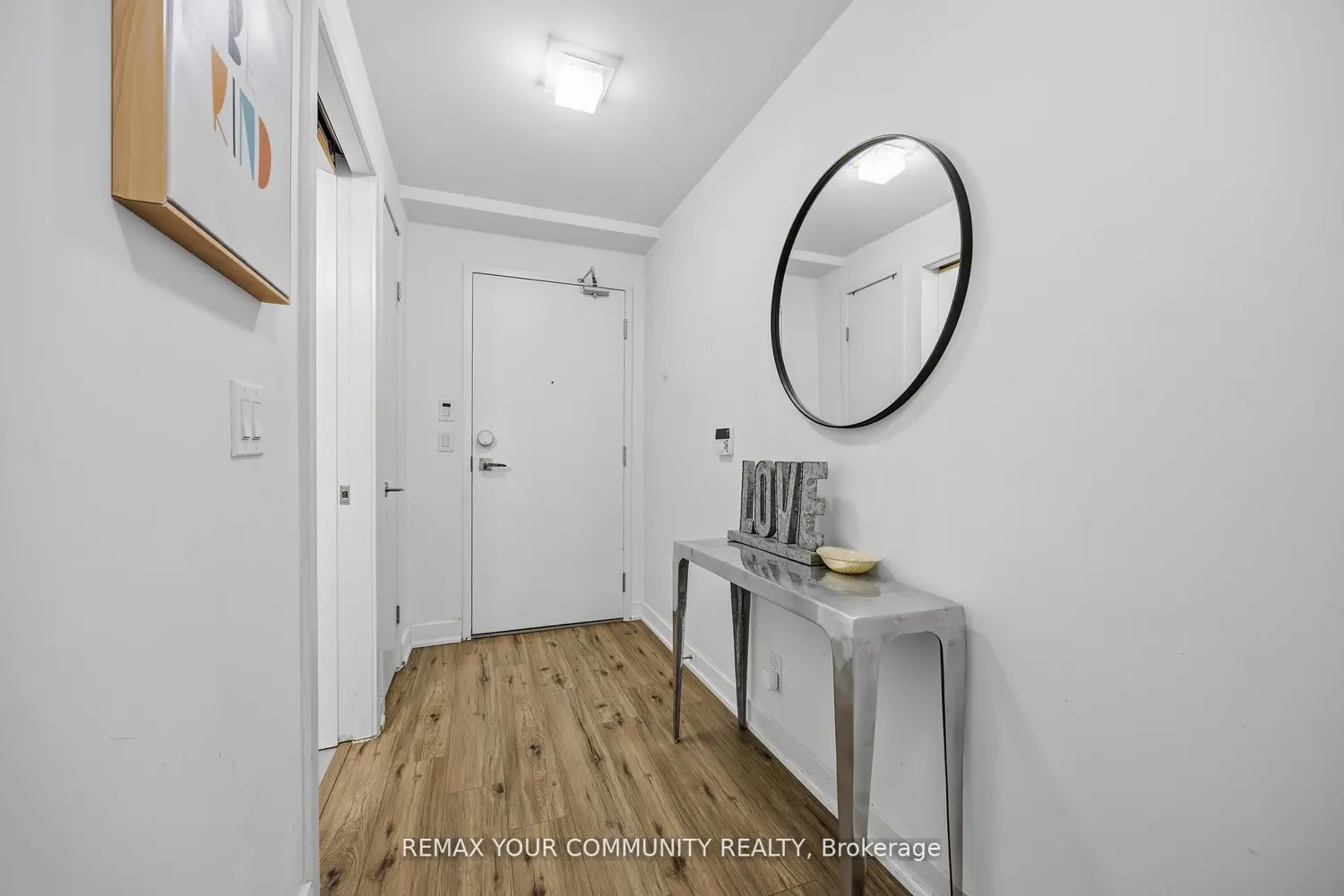 14 York Street 2302 photo 3