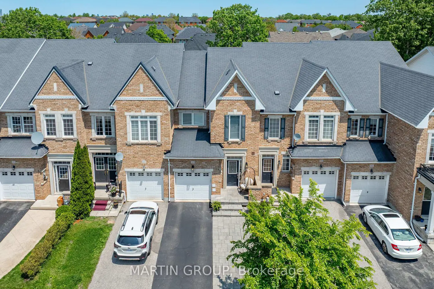 2425 Grand Oak Trail photo 2