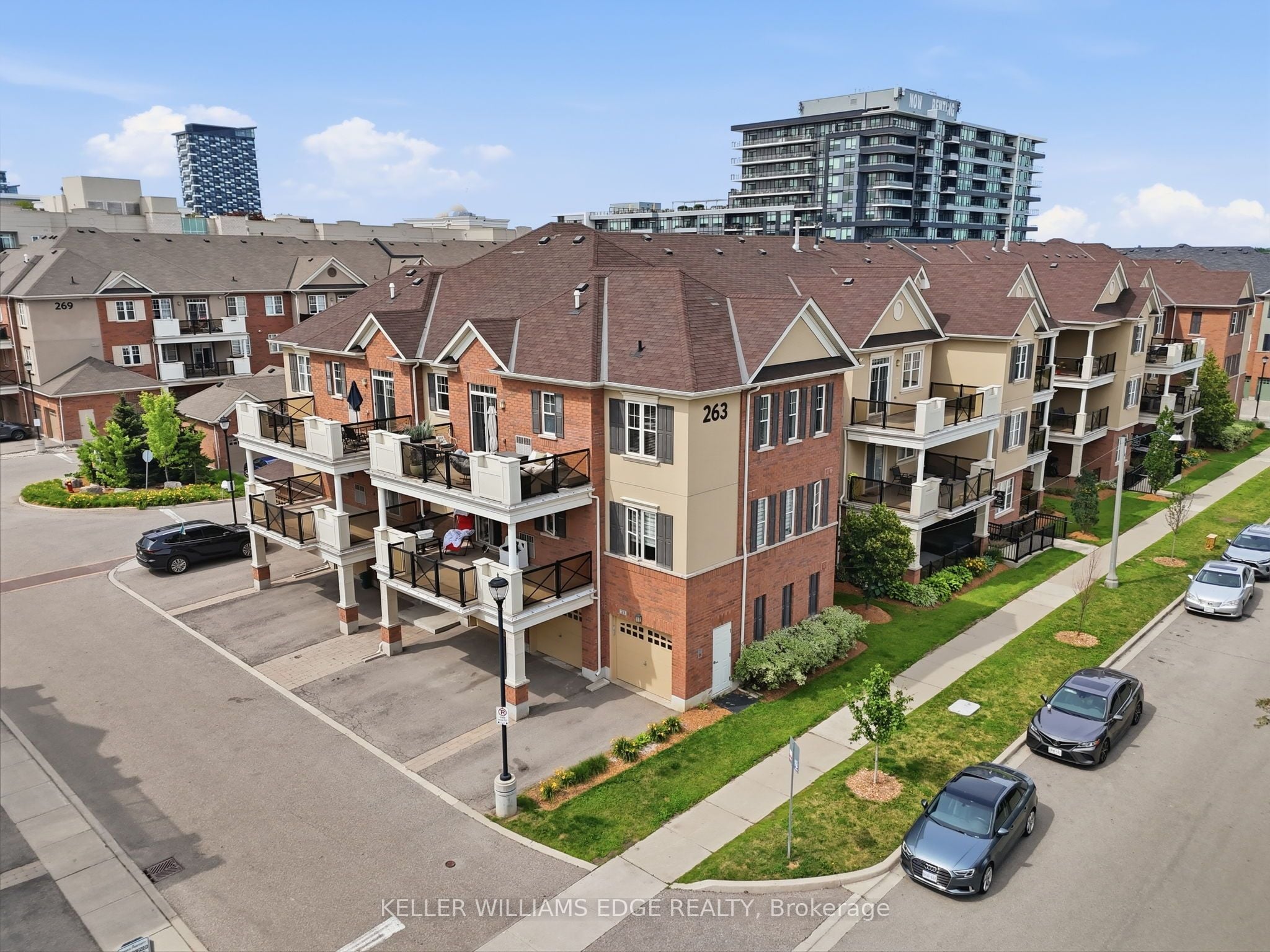 306-263 Georgian Drive, Oakville, ON, L6H 0L2