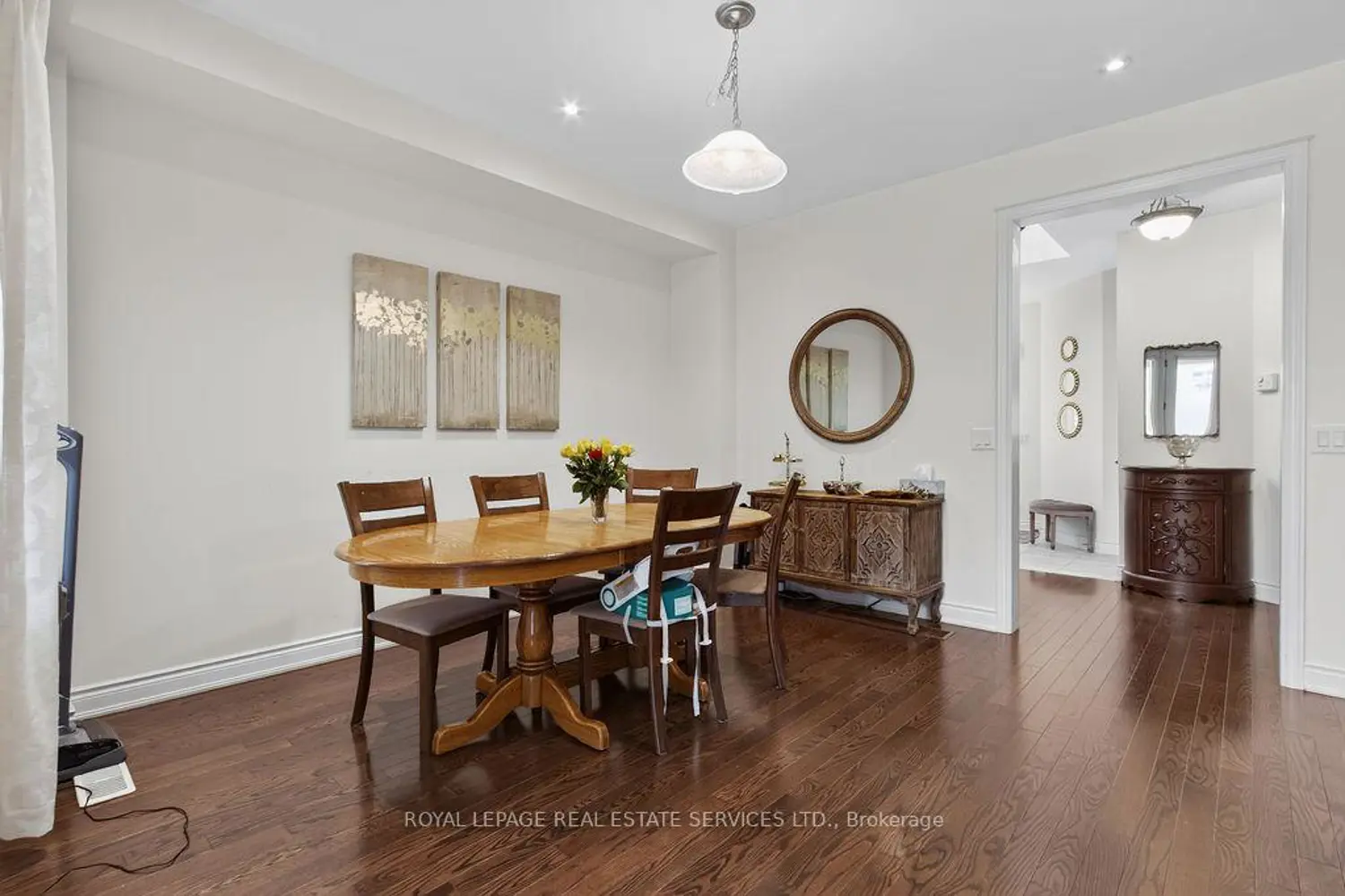 3045 Gladeside Avenue 19 photo 3