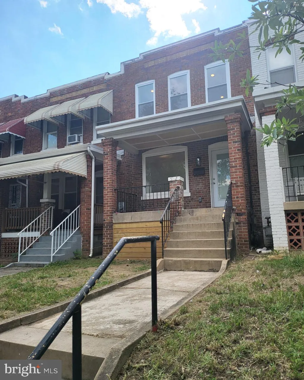 562 24th Street NE, Washington, DC 20002