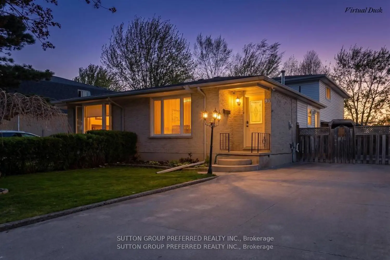 95 Scotchmere Crescent photo 2