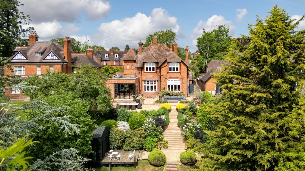 6 bed detached house for saleKennedy Road, Shrewsbury, Shropshire SY3