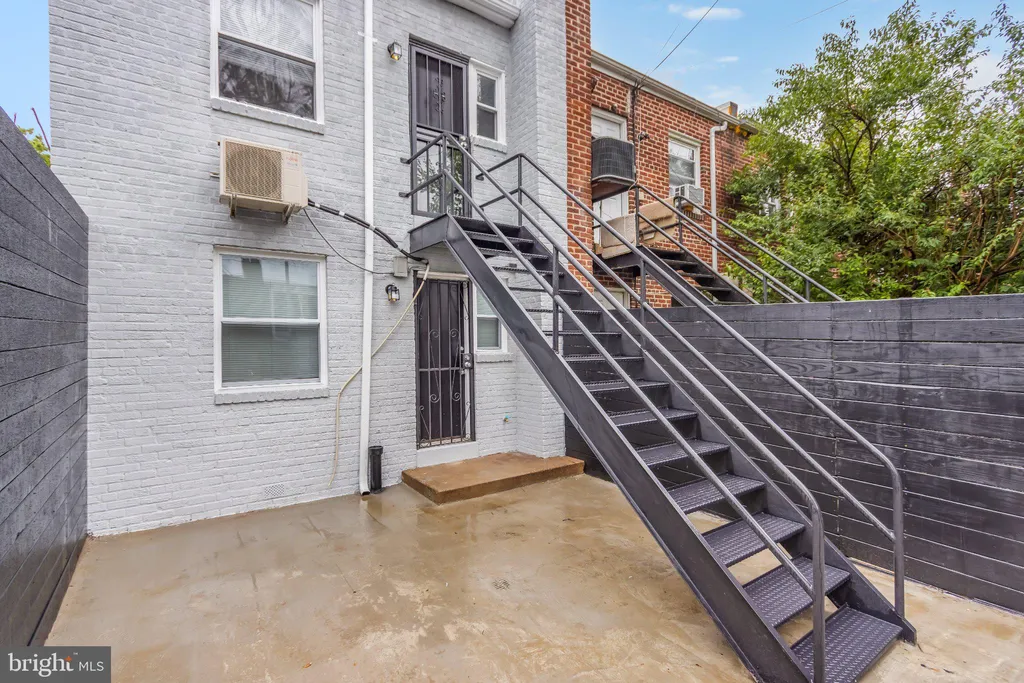 1721 Gales Place NE, Washington, DC 20002