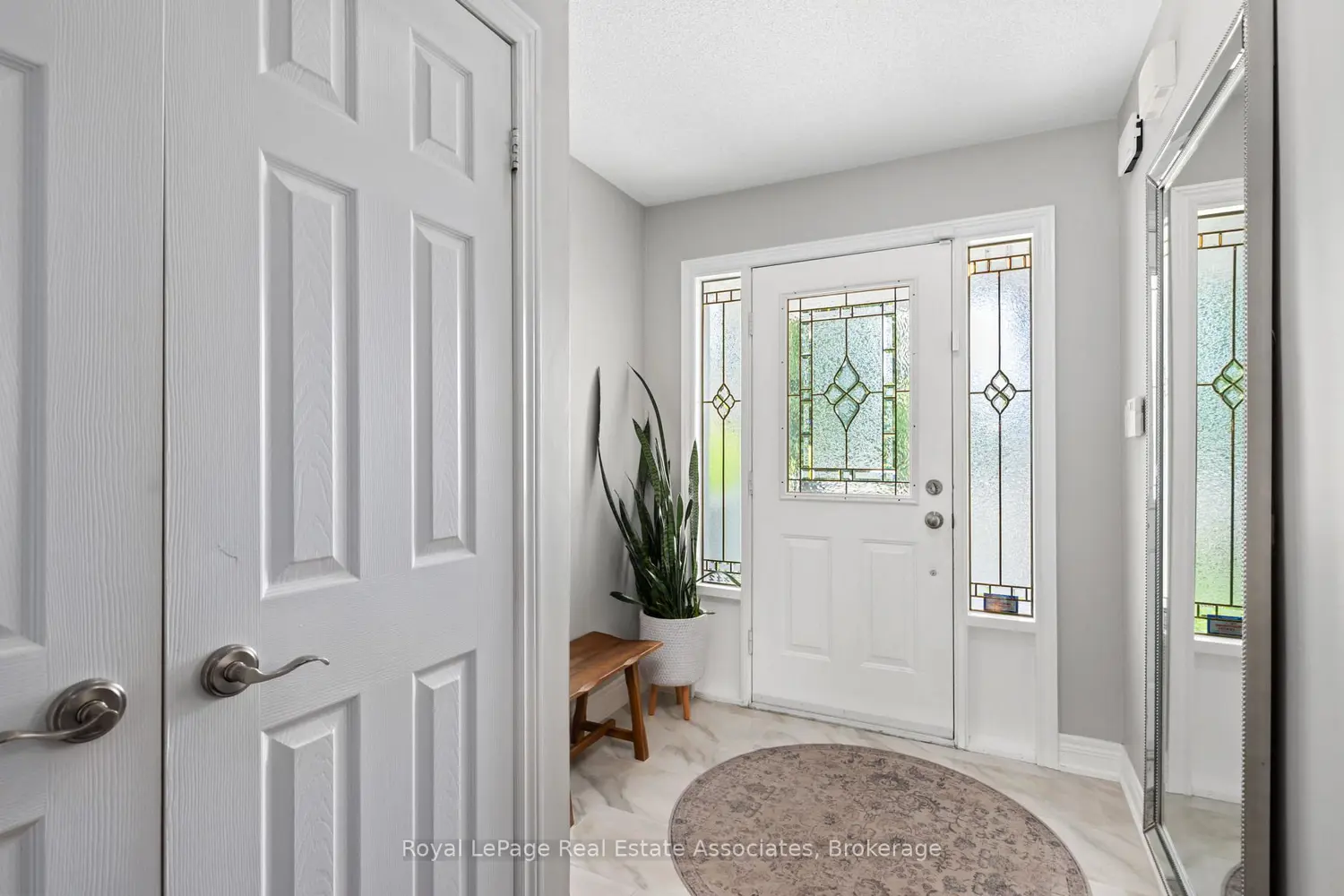 6563 Sapling Trail photo 2