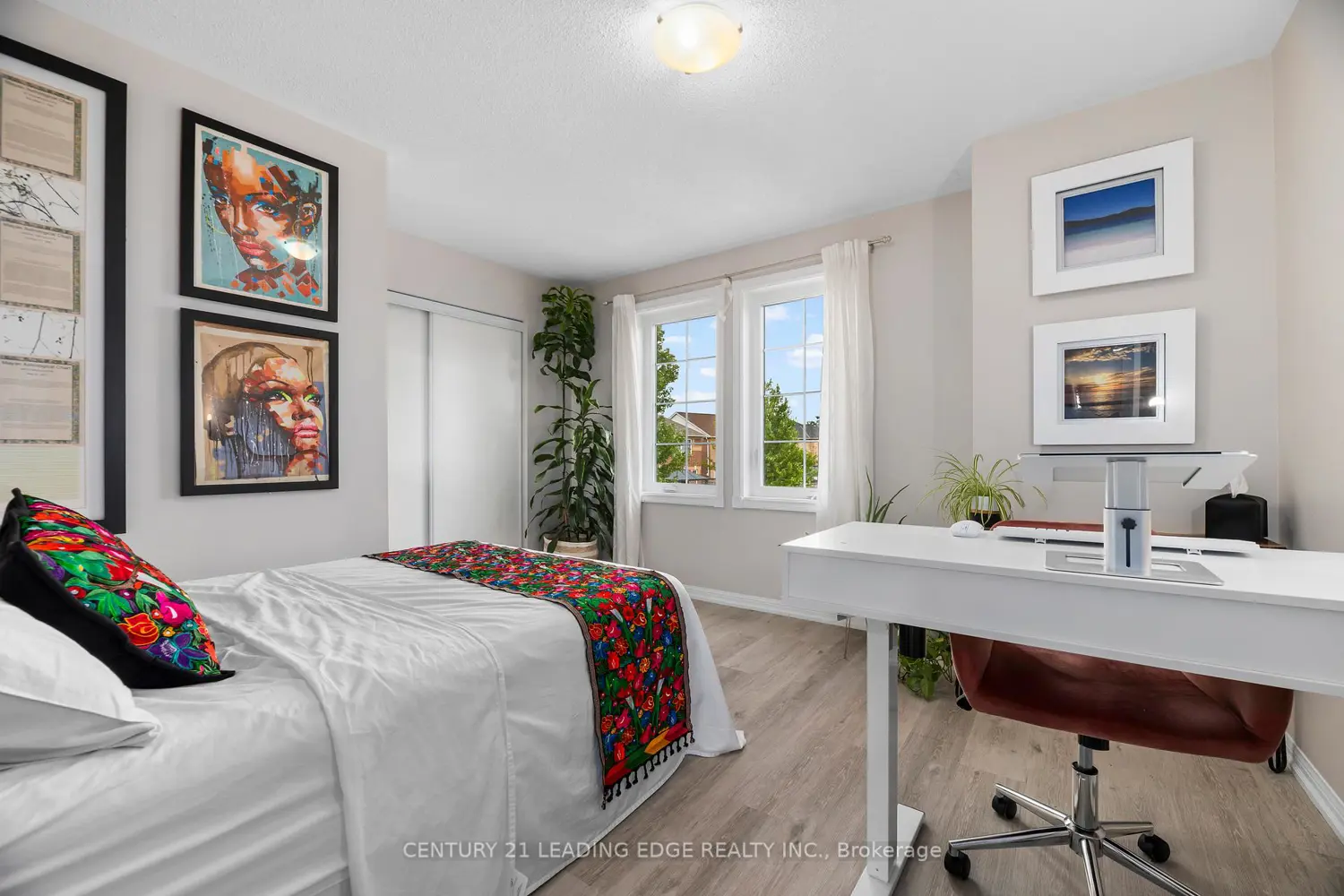 1113 Hepburn Road photo 2