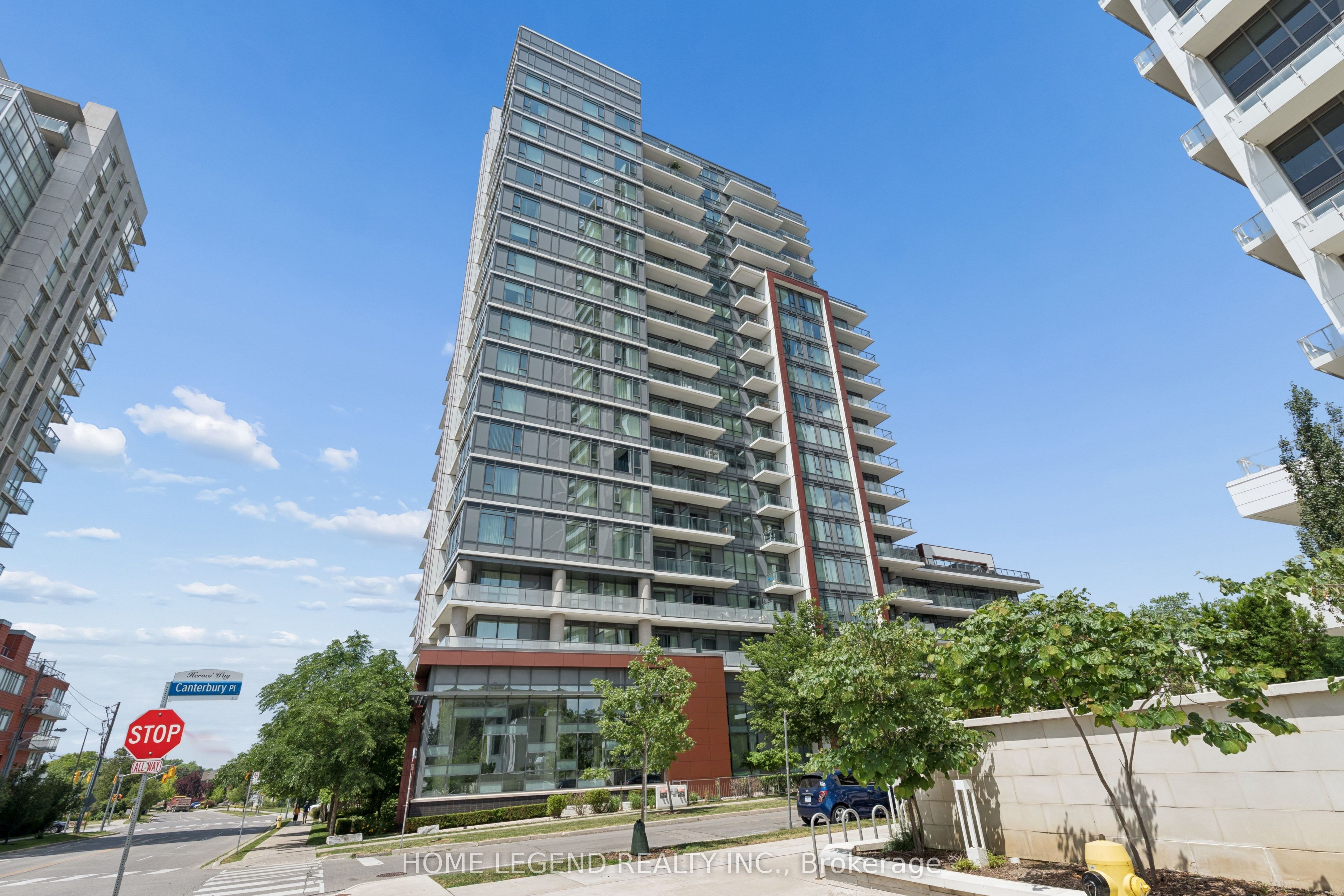 605-68 Canterbury Place, Toronto, ON, M2N 0H8