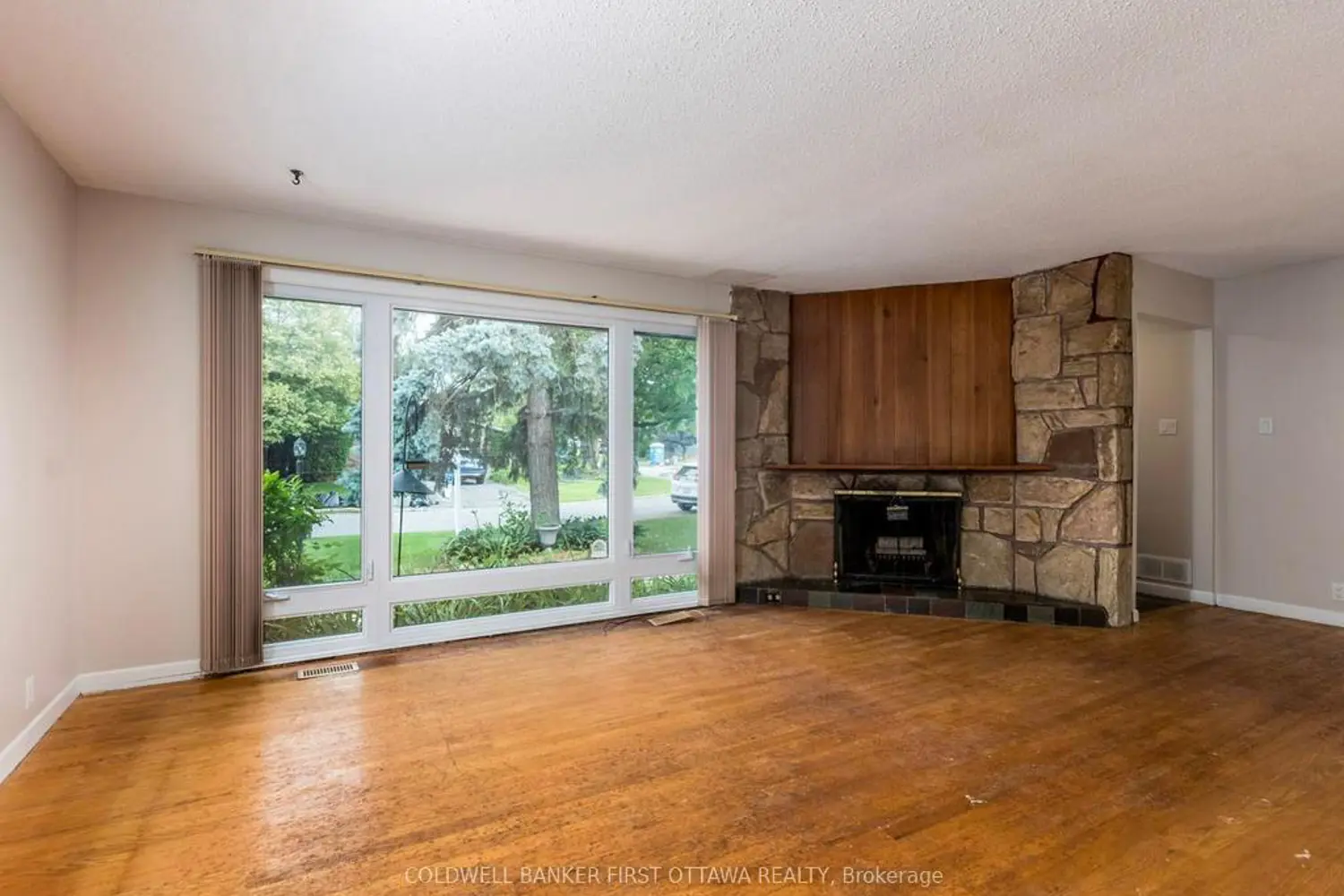 84 Cleadon Drive photo 2