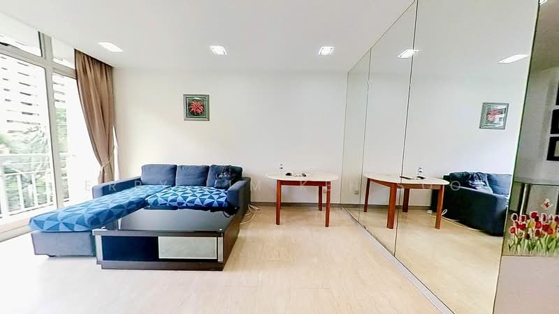 9 Sengkang Square photo 2