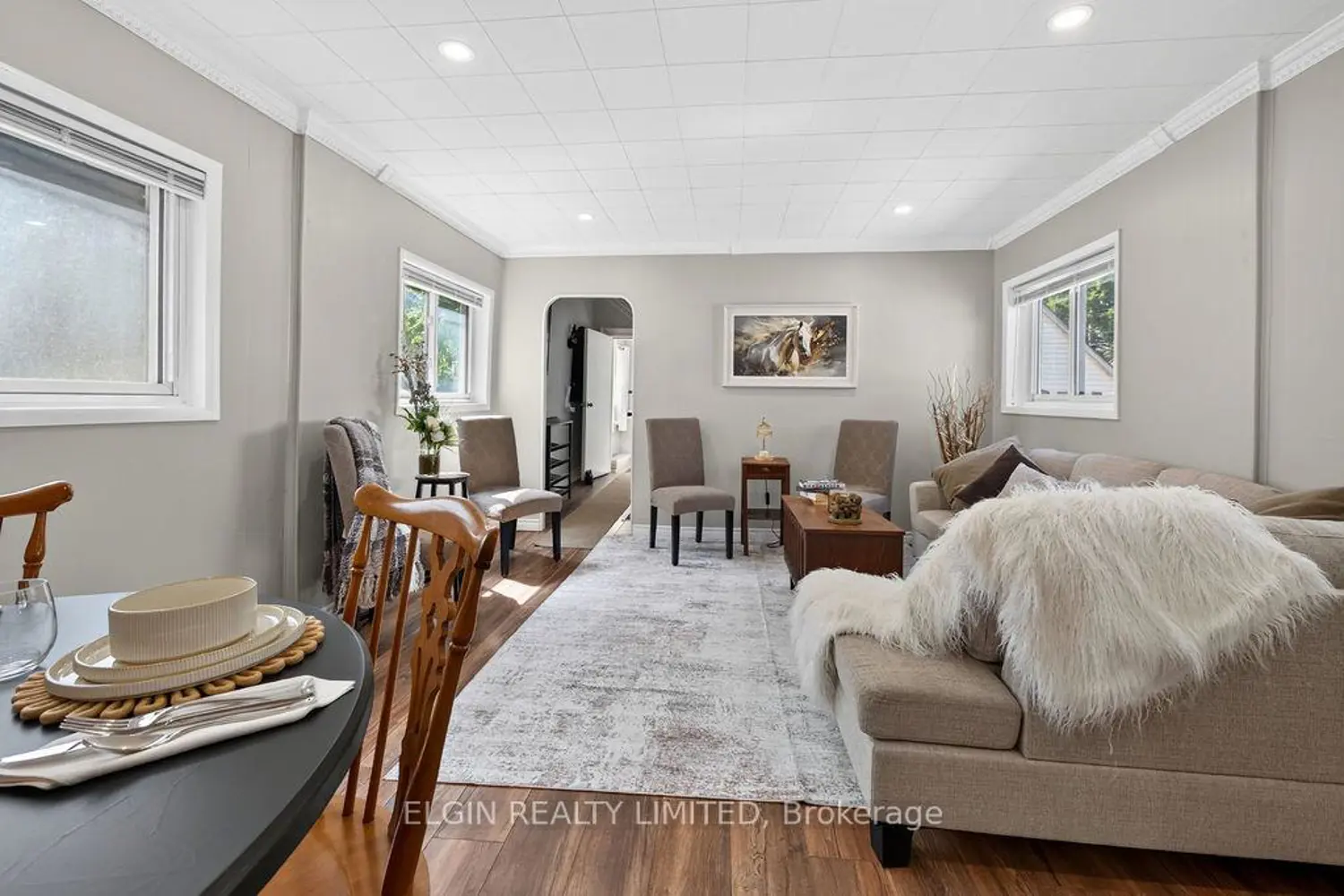28 Walnut Street photo 4