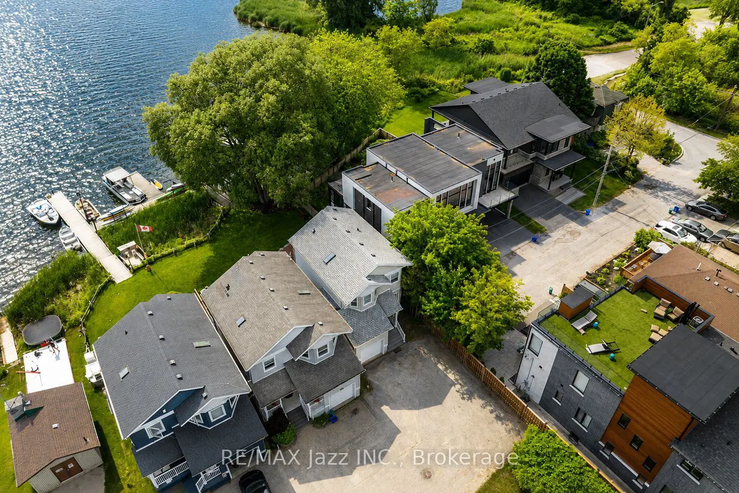 1236 Bayview Street photo 3