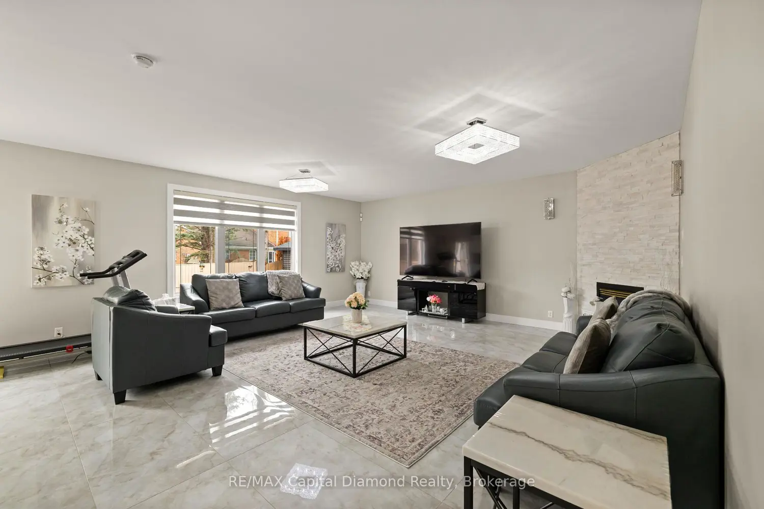 3783 Inglewood Avenue photo 5