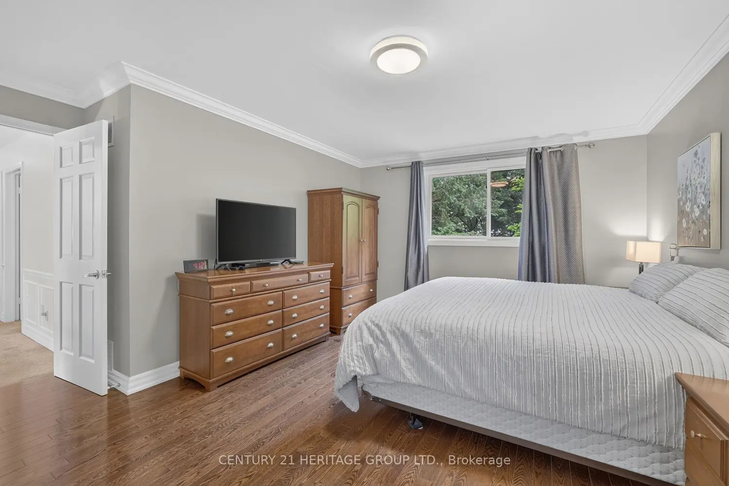 28 Innis Crescent