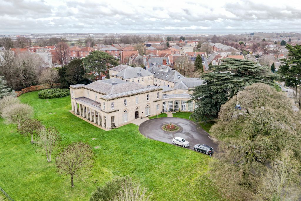 2 bed maisonette for saleRepton Hall, Carriage Drive, Bristol BS10