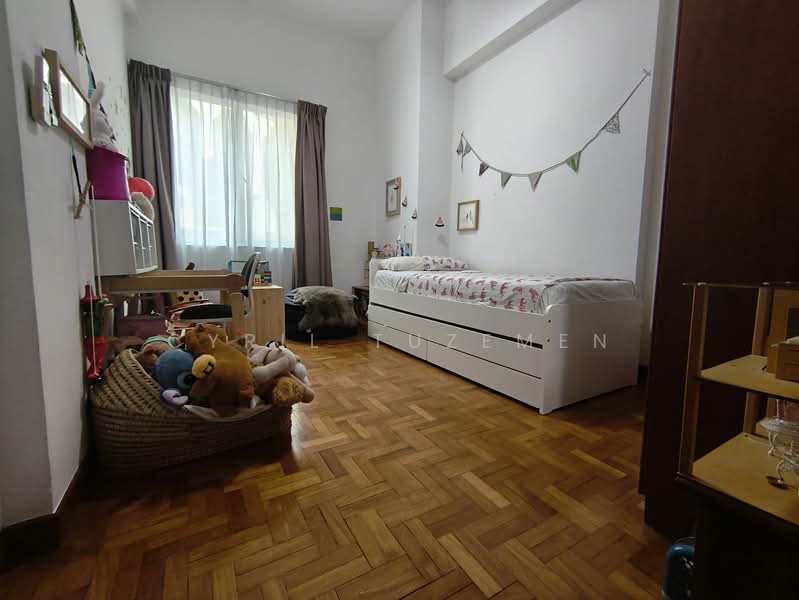 58 Duchess Avenue photo 3