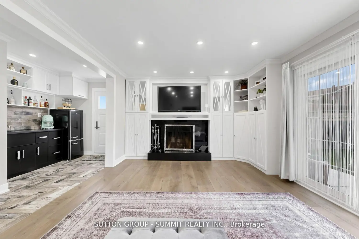 2427 Ravensthorpe Crescent photo 4