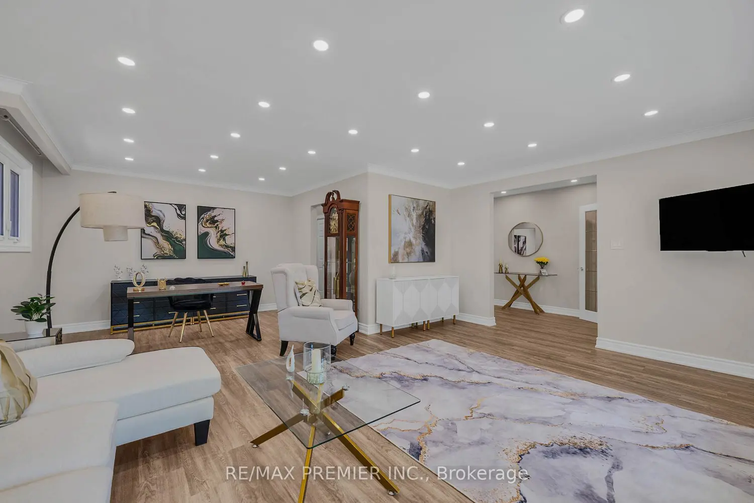 62 Keegan Crescent photo 2